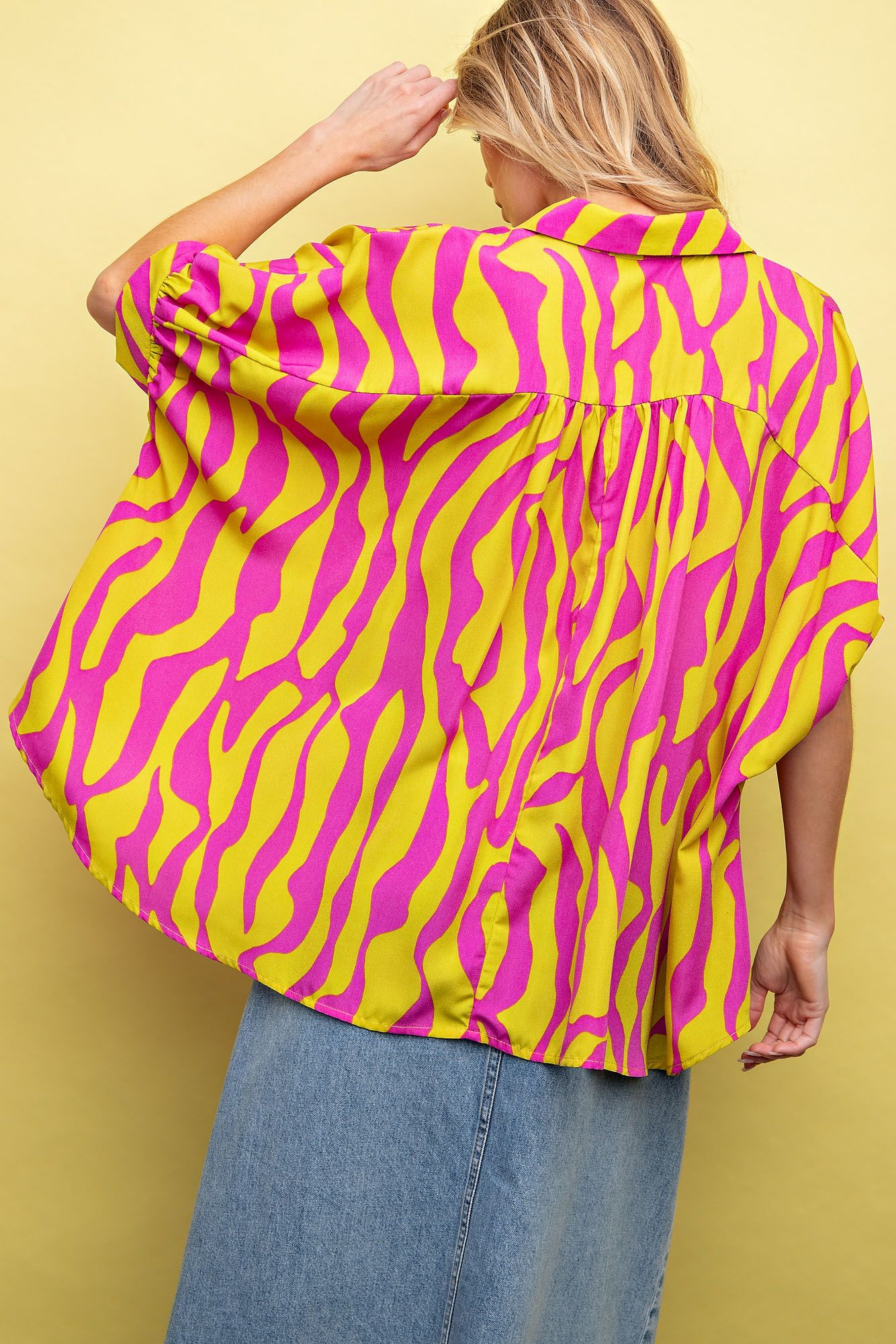 Easel Plus Wavy Print Wool Peach Collared Neck Shirt Tops