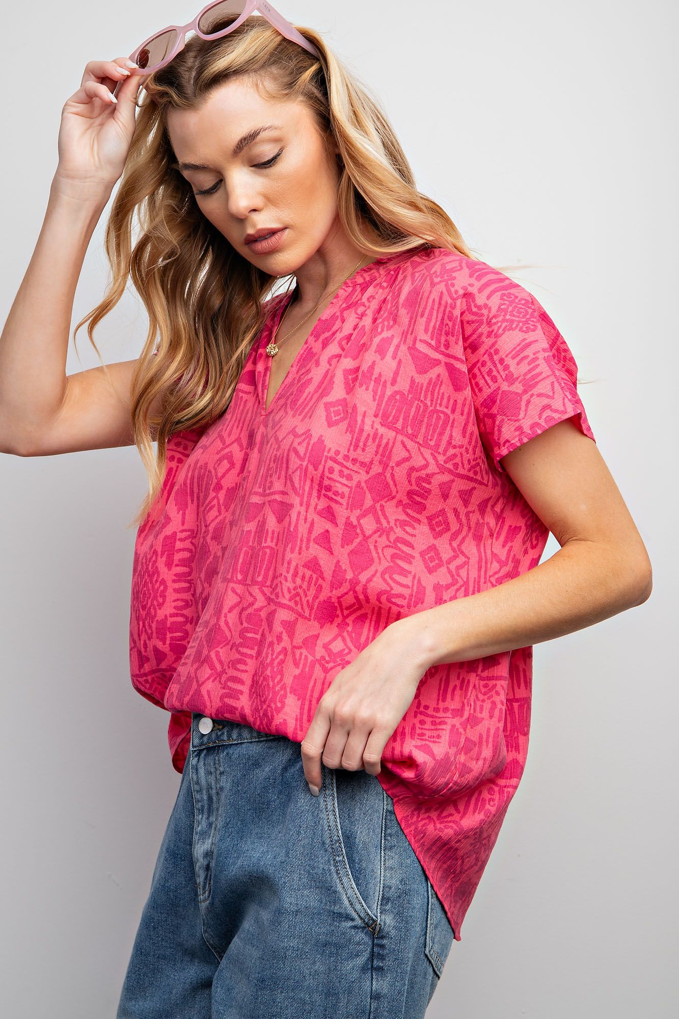 Easel Plus Printed Peach Blossom Woven Tops