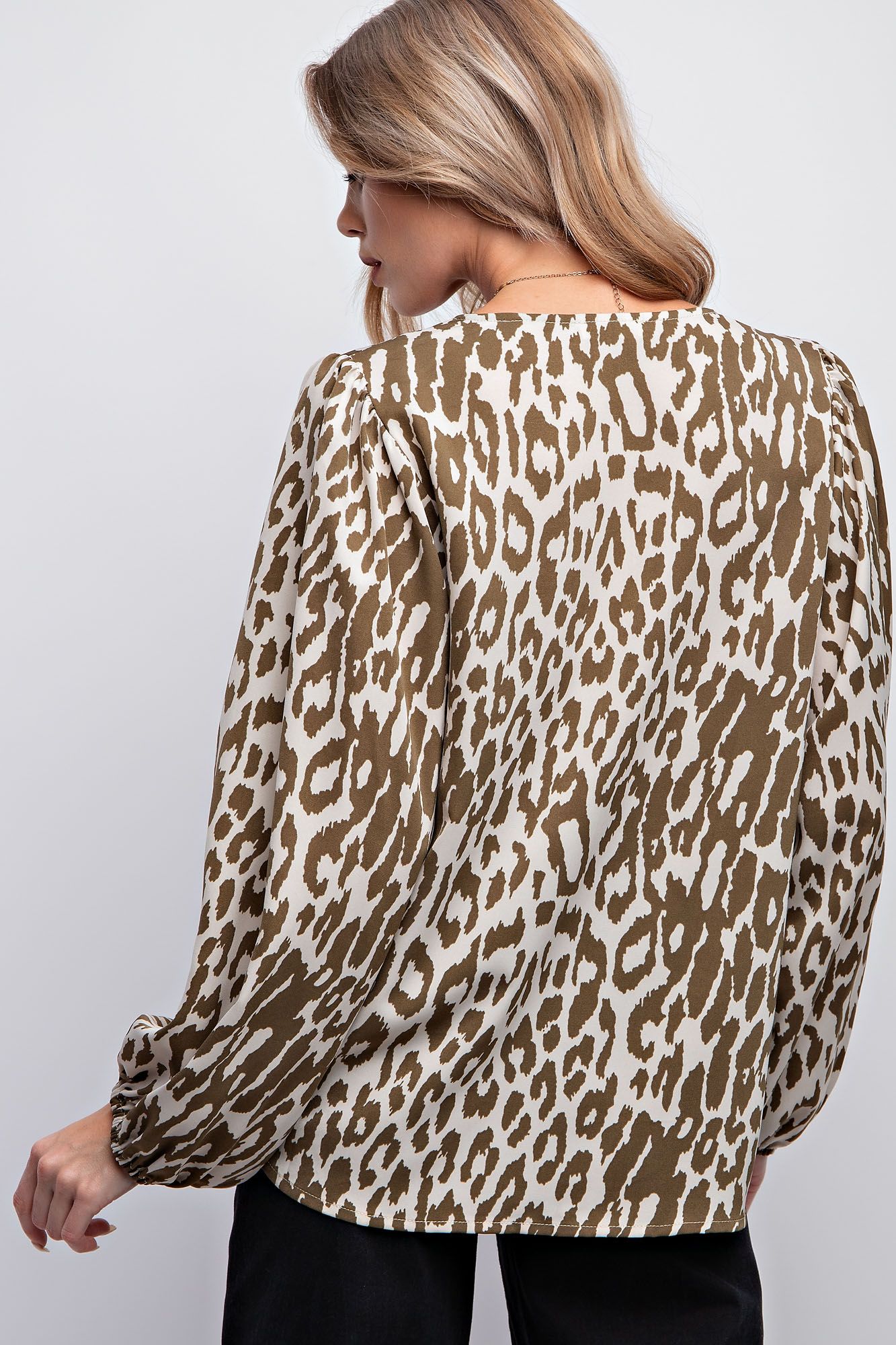 Easel Plus Leopard Animal Printed Wool Peach Relaxed Tops