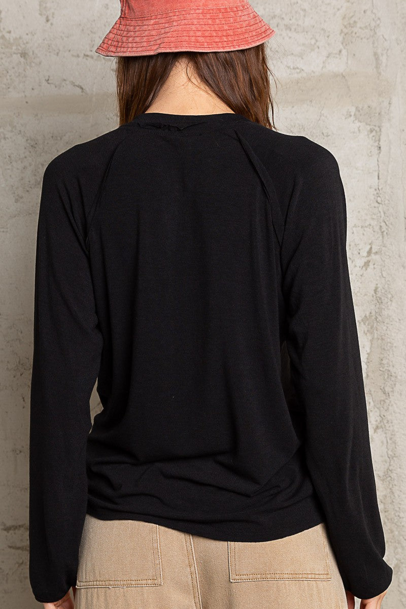 POL Relaxed Fit Raglan Long Sleeve V-Neck Knit Top