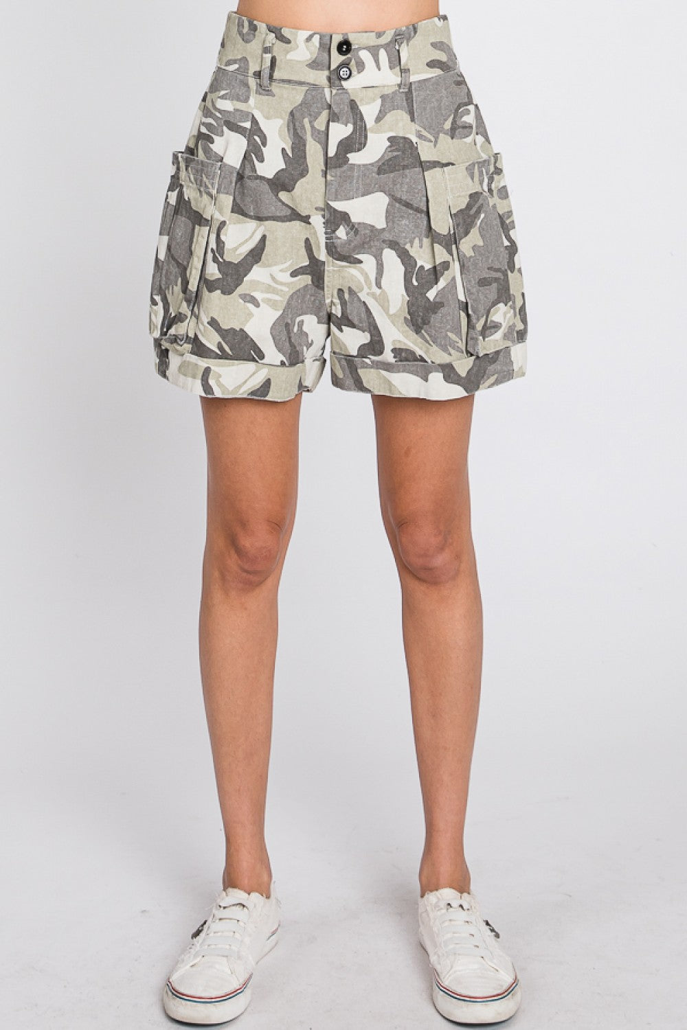 Oli & Hali Washed Army Print Short Pants