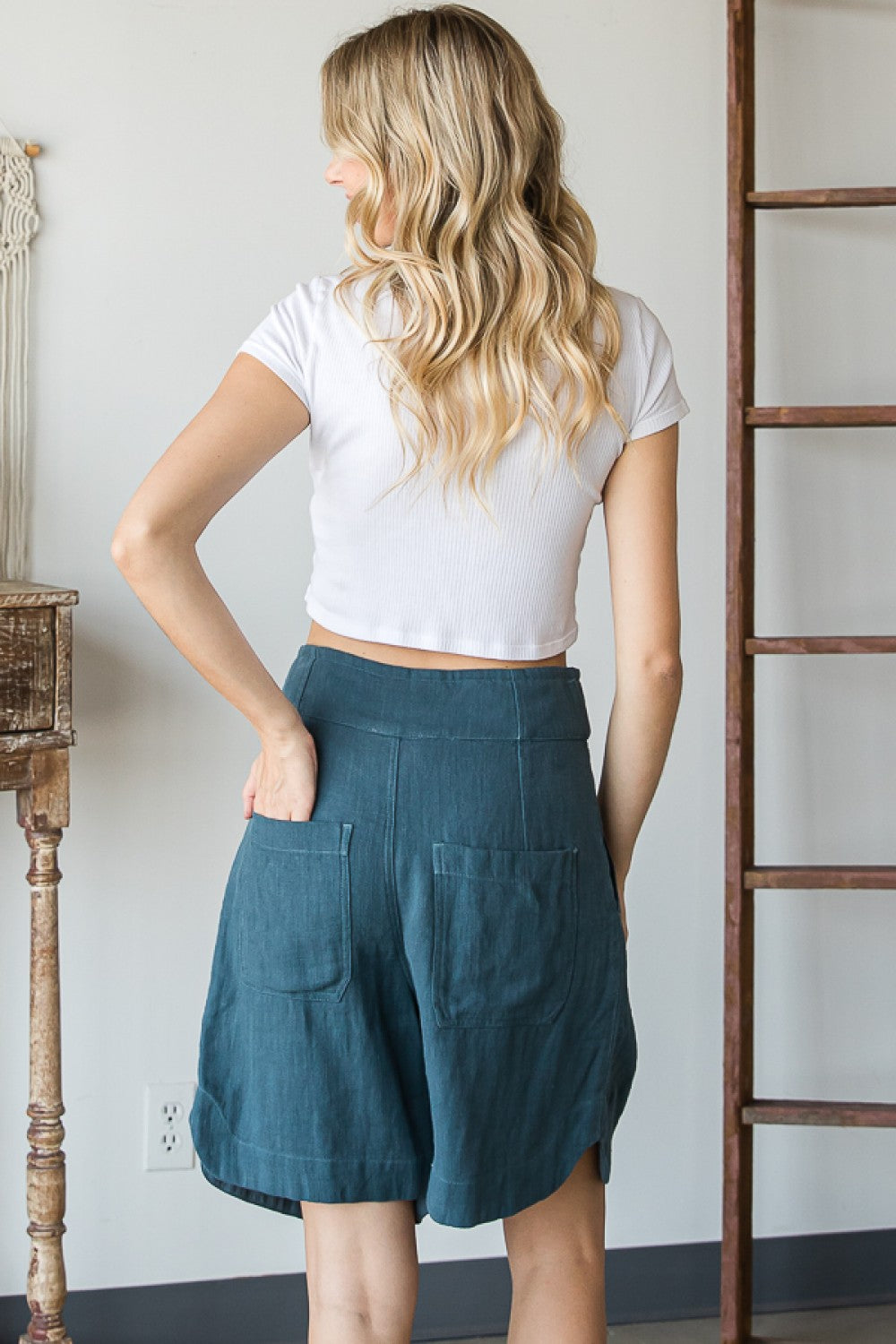 Oli & Hali Mineral Washed Bermuda Short Pants