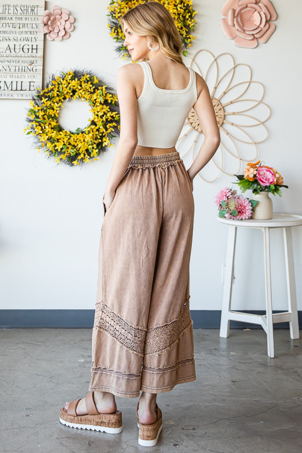 roulhacfashionboutique