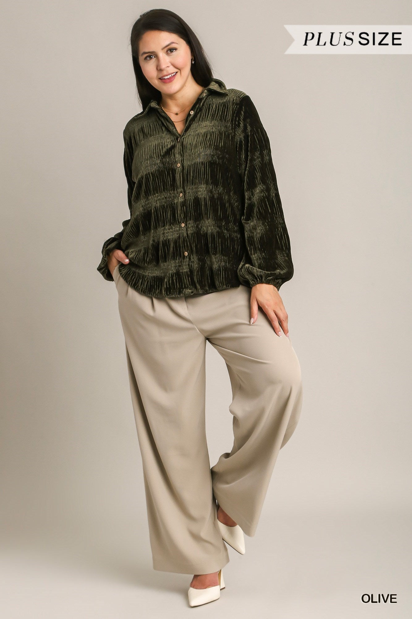 Umgee Plus Boxy Cut Smocked Velvet Button Down Puff Sleeve Top - Roulhac Fashion Boutique