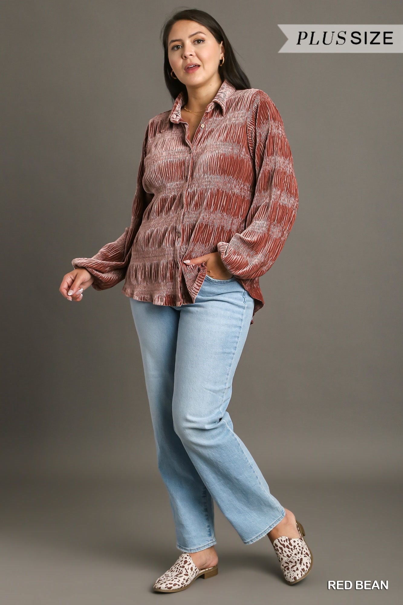 Umgee Plus Boxy Cut Smocked Velvet Button Down Puff Sleeve Top - Roulhac Fashion Boutique