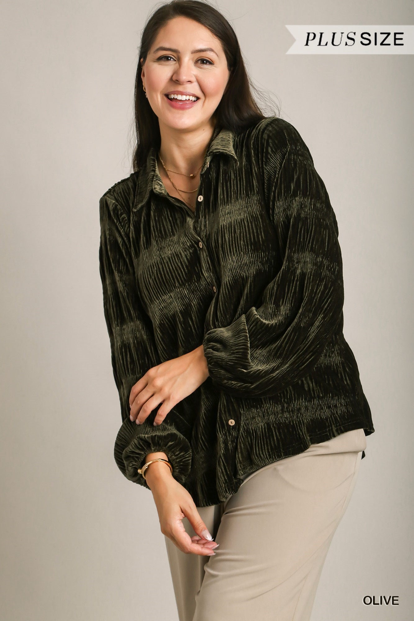 Umgee Plus Boxy Cut Smocked Velvet Button Down Puff Sleeve Top - Roulhac Fashion Boutique