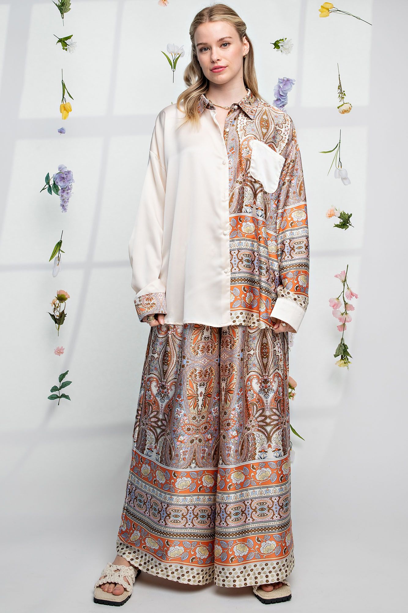 Easel Plus Satin Printed Wide Leg Pleated Pants