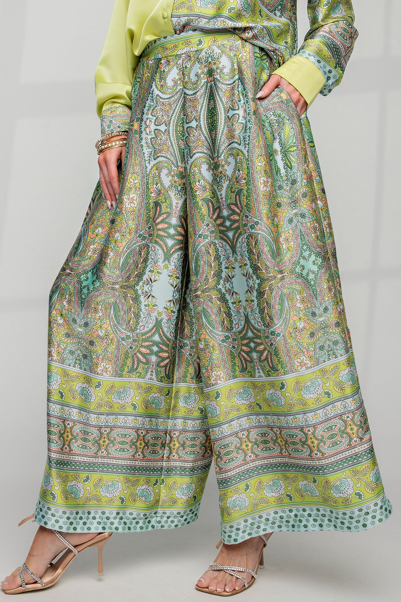 roulhacfashionboutique