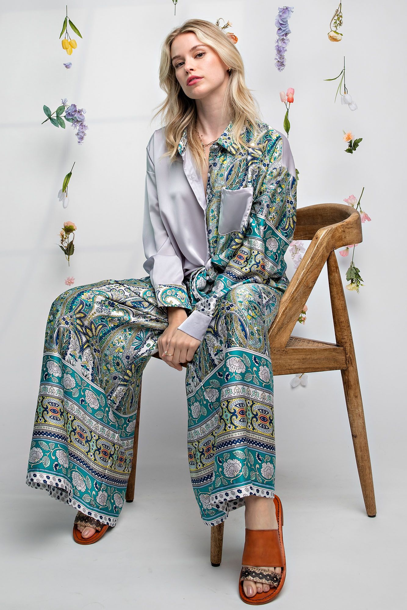 Easel Plus Satin Printed Wide Leg Pleated Pants