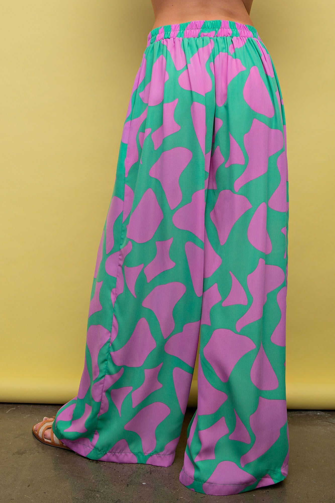 Easel Plus Geo Printed Wool Peach Wide Pants