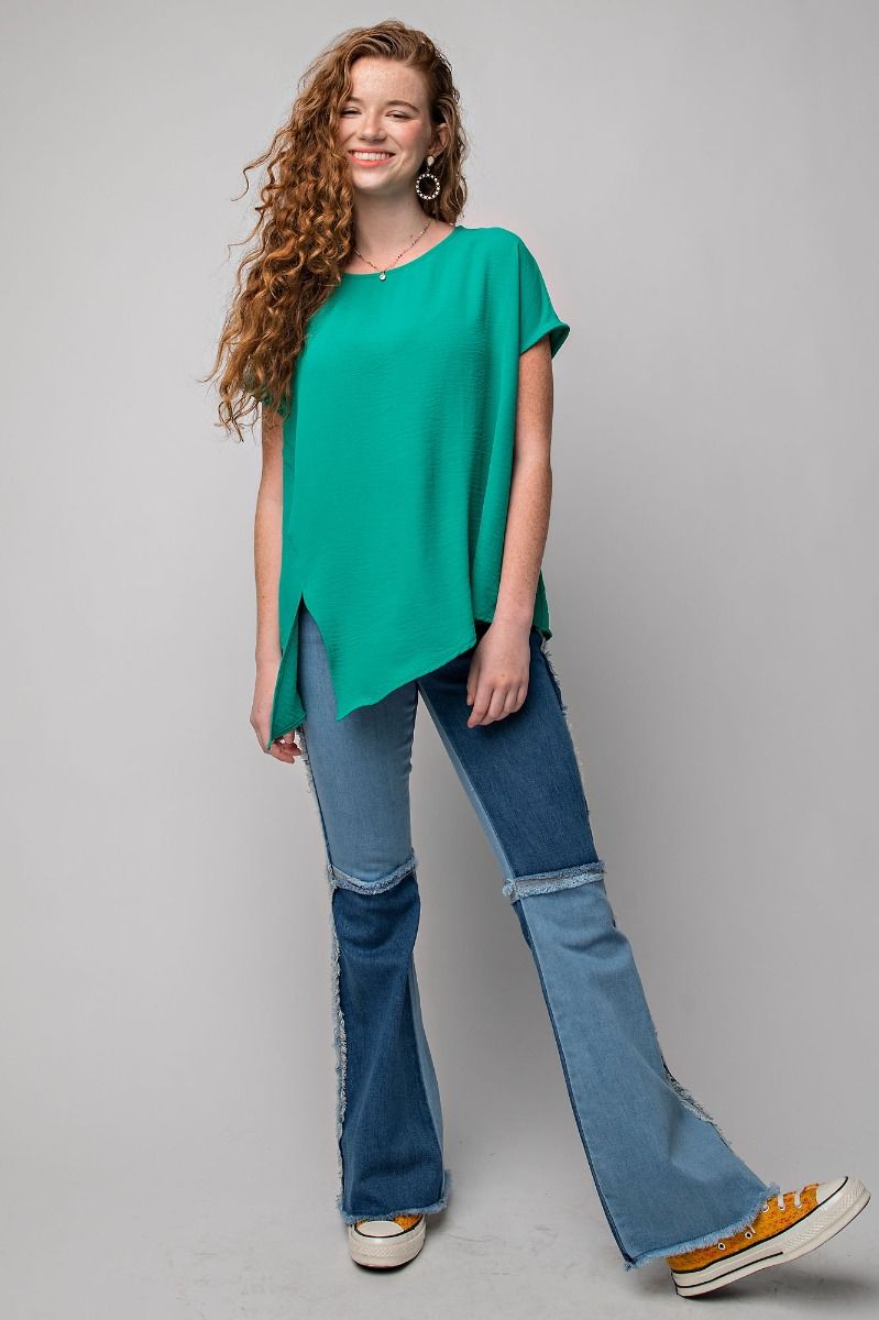 Easel Plus Diagonal Seam Woven Loose Boxy Fit Keyhole Tops