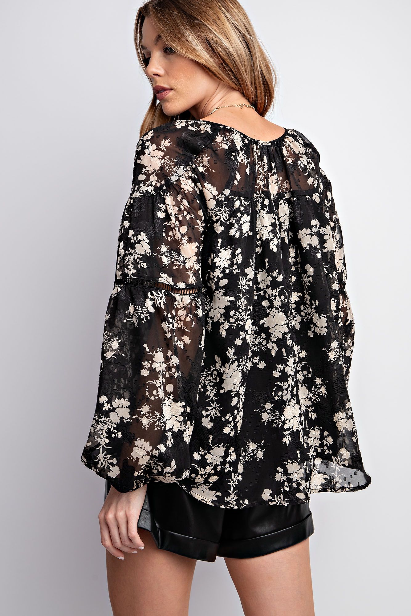 roulhacfashionboutique