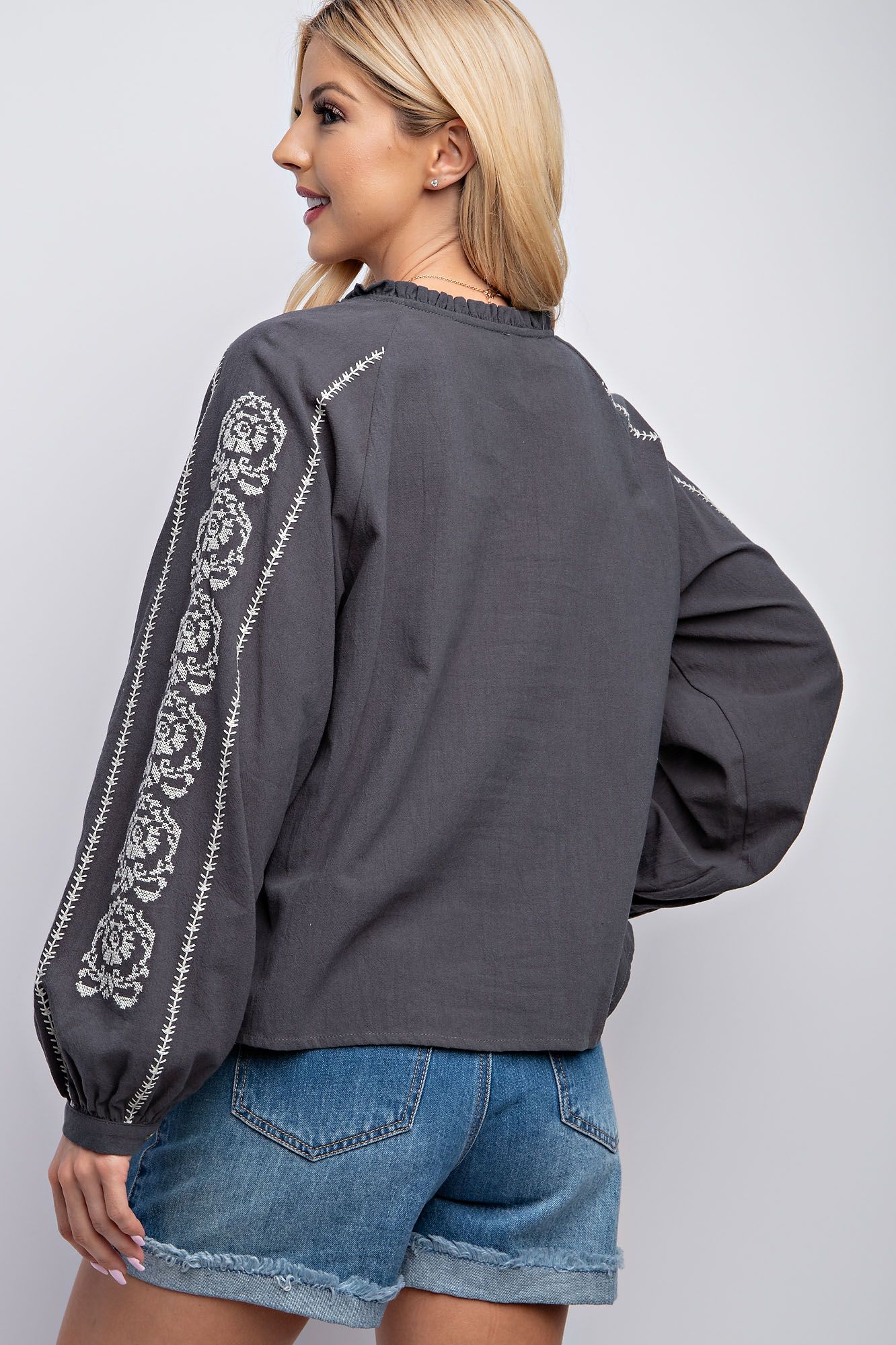 Easel Plus Embroidered Linen Gauze Loose Fit Notched Neck Tops