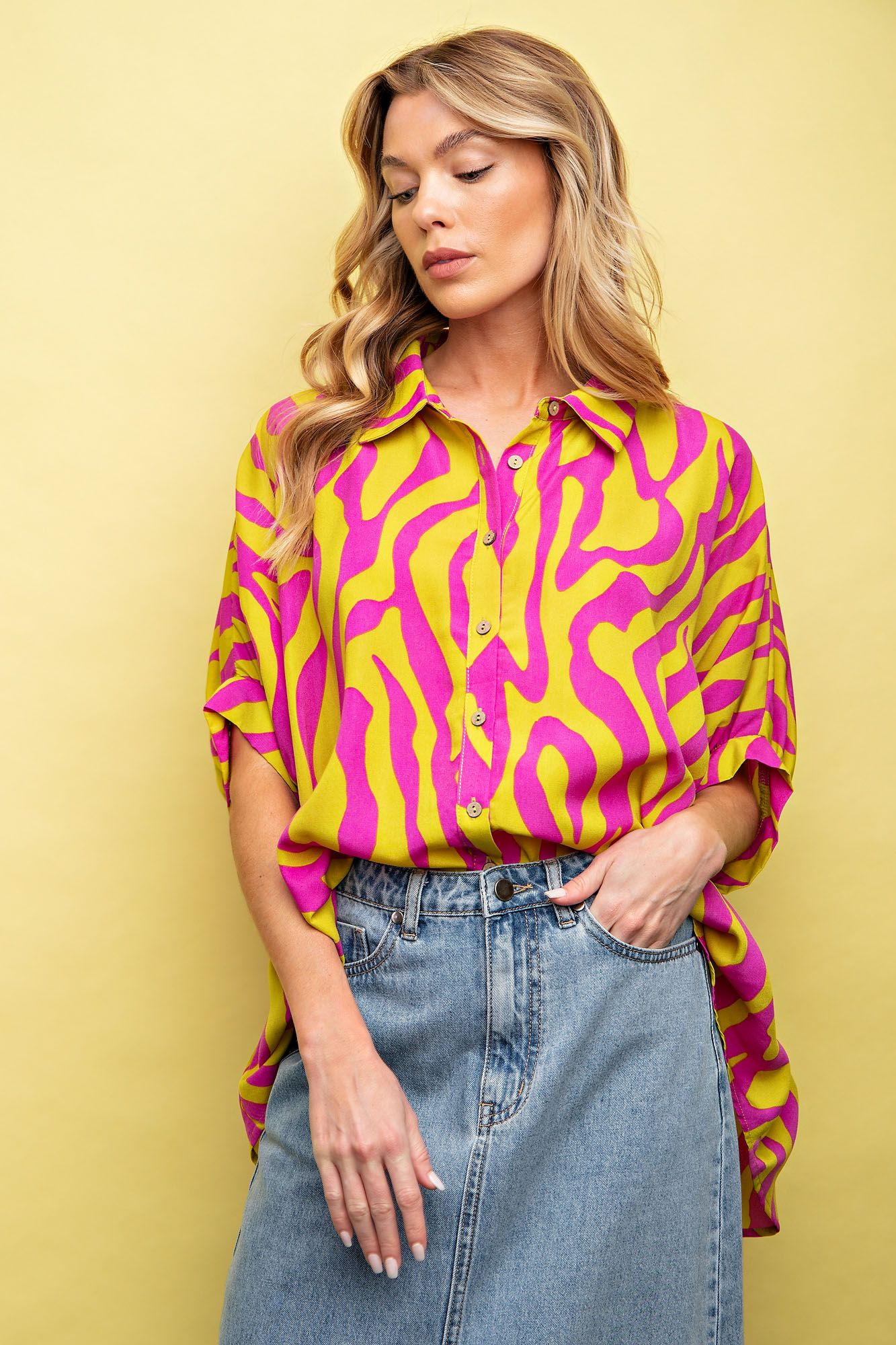 Easel Plus Wavy Print Wool Peach Collared Neck Shirt Tops