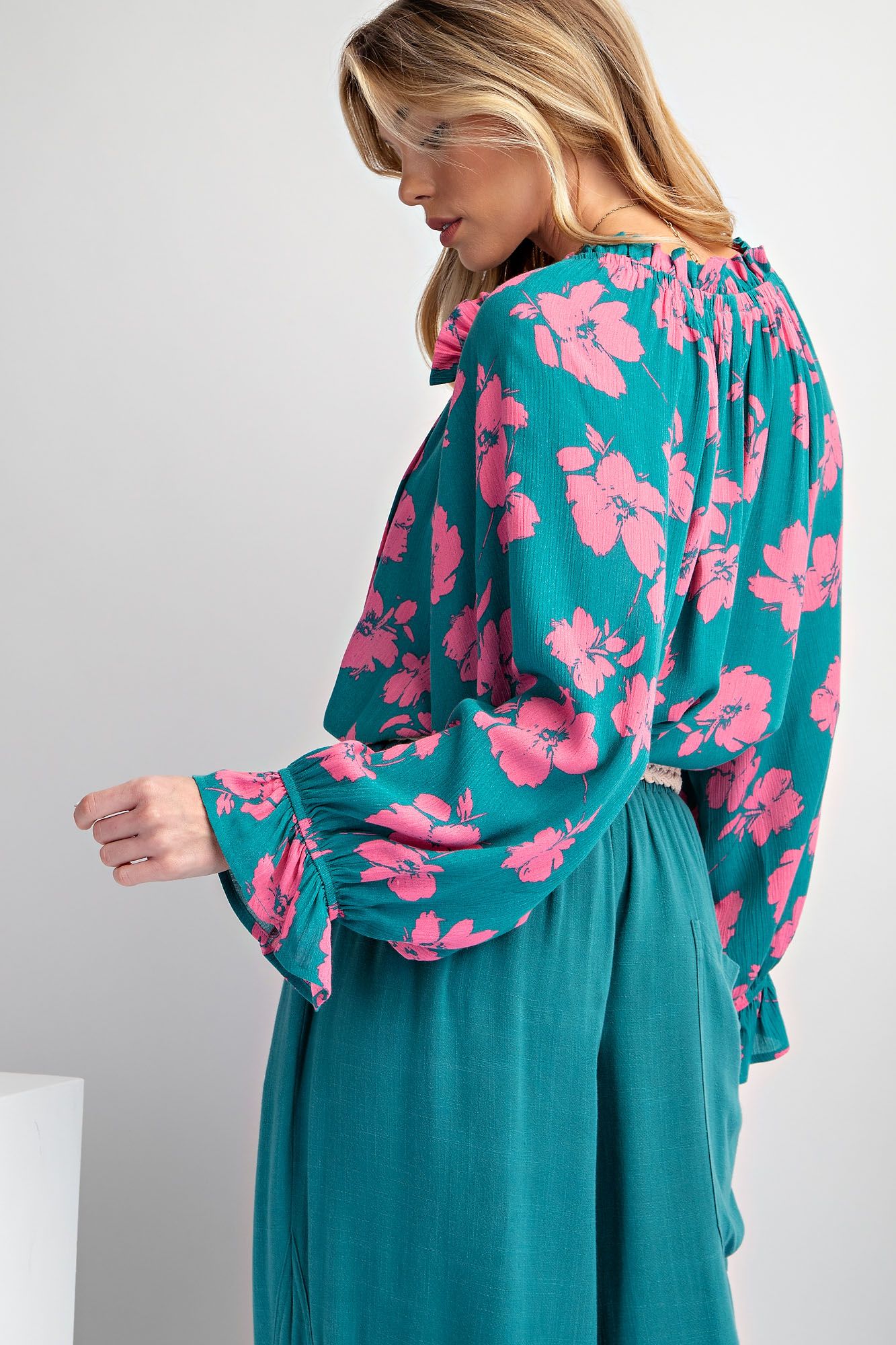 Easel Plus Flowy Three Four Sleeves Printed Rayon Gauze Tops