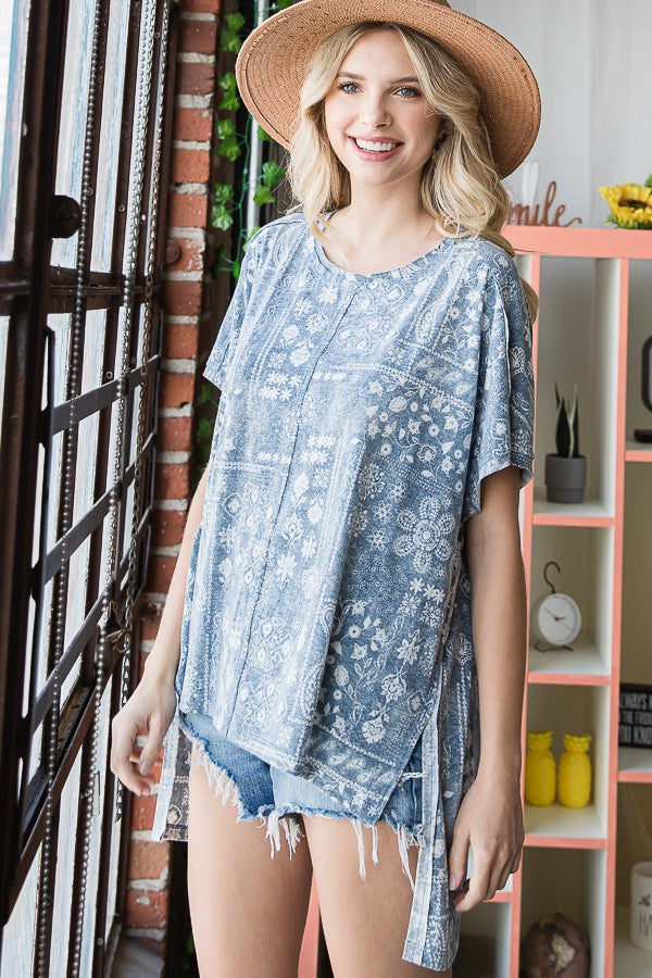 Oli & Hali Hi-Low Hem Washed Paisley Print Short Sleeves Top