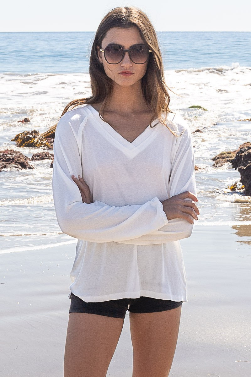 POL Relaxed Fit Raglan Long Sleeve V-Neck Knit Top