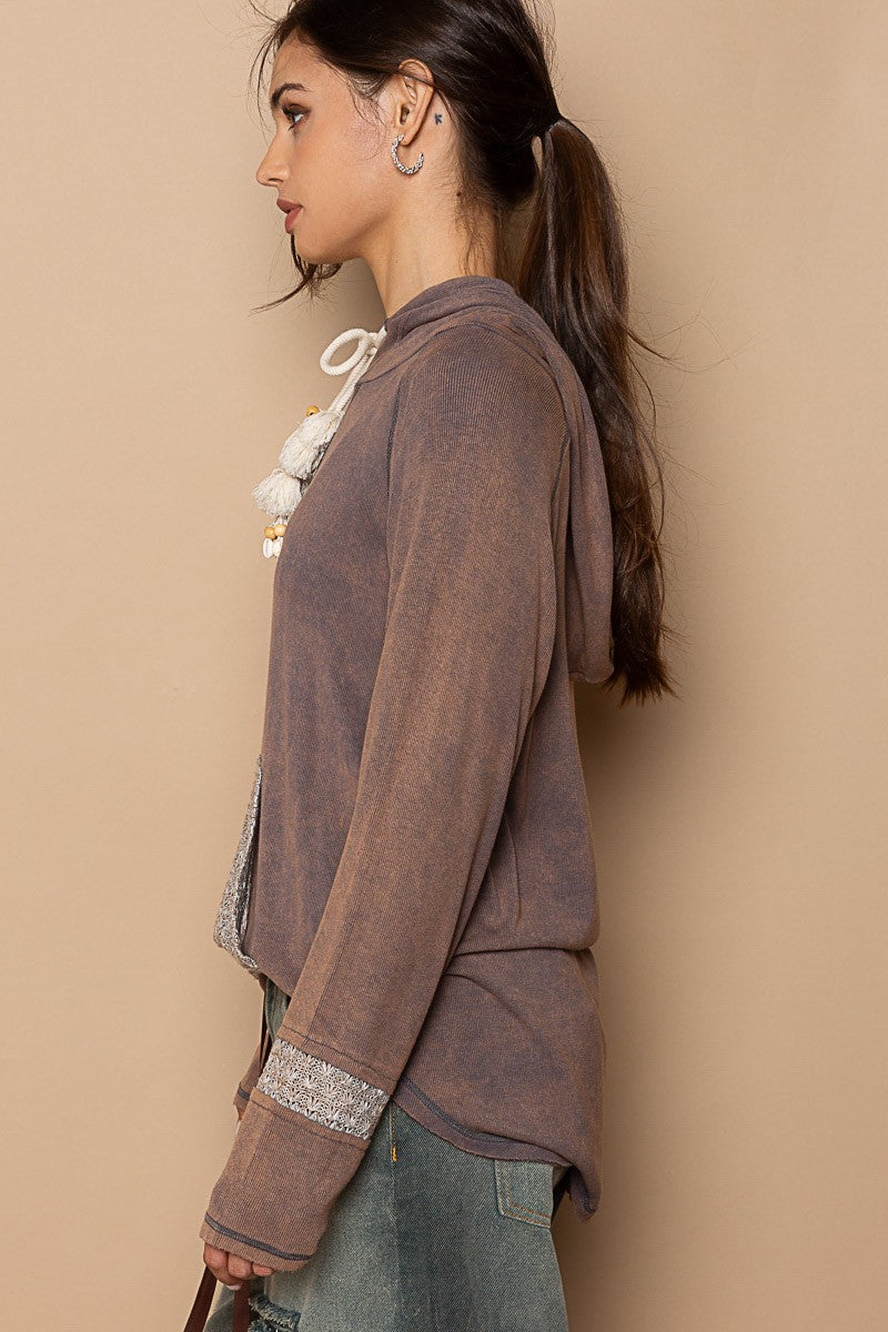 POL Vintage Washed Cut Sew Kangaroo Pocket Tassel Top