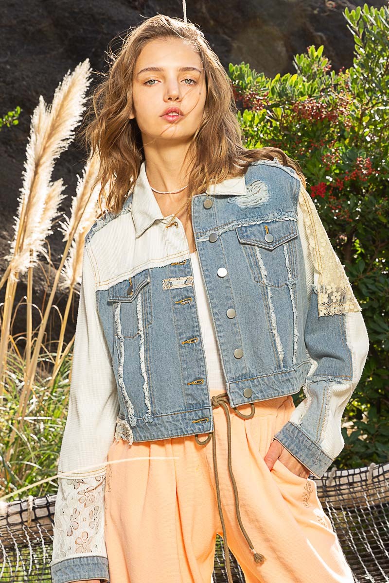 POL Distressed Button Down Regular Fit Crop Frayed Edge Denim Jacket - Roulhac Fashion Boutique