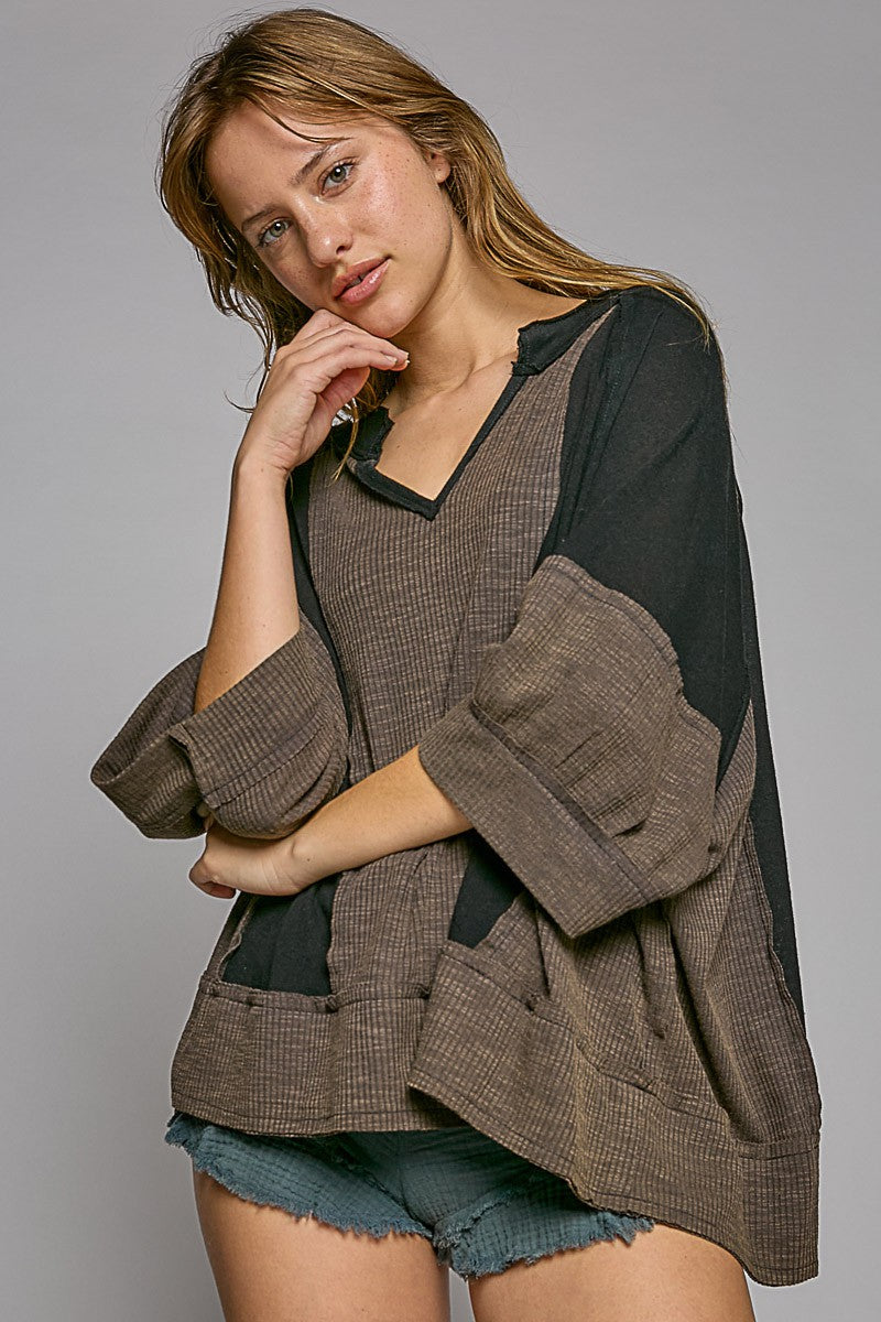 POL Oversize Notched Neck Frayed Edge Contrast Top