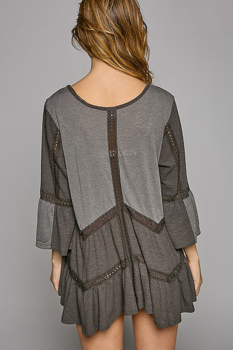 POL V-Neck Short Sleeve Ruffle Basic Top