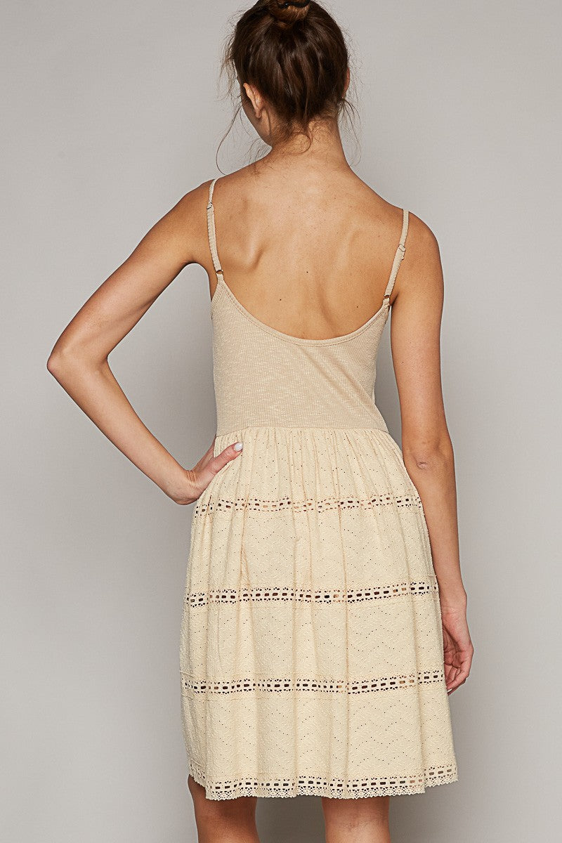 POL Scoop Neck Sleeveless Lace Trim Mixed Dress Top