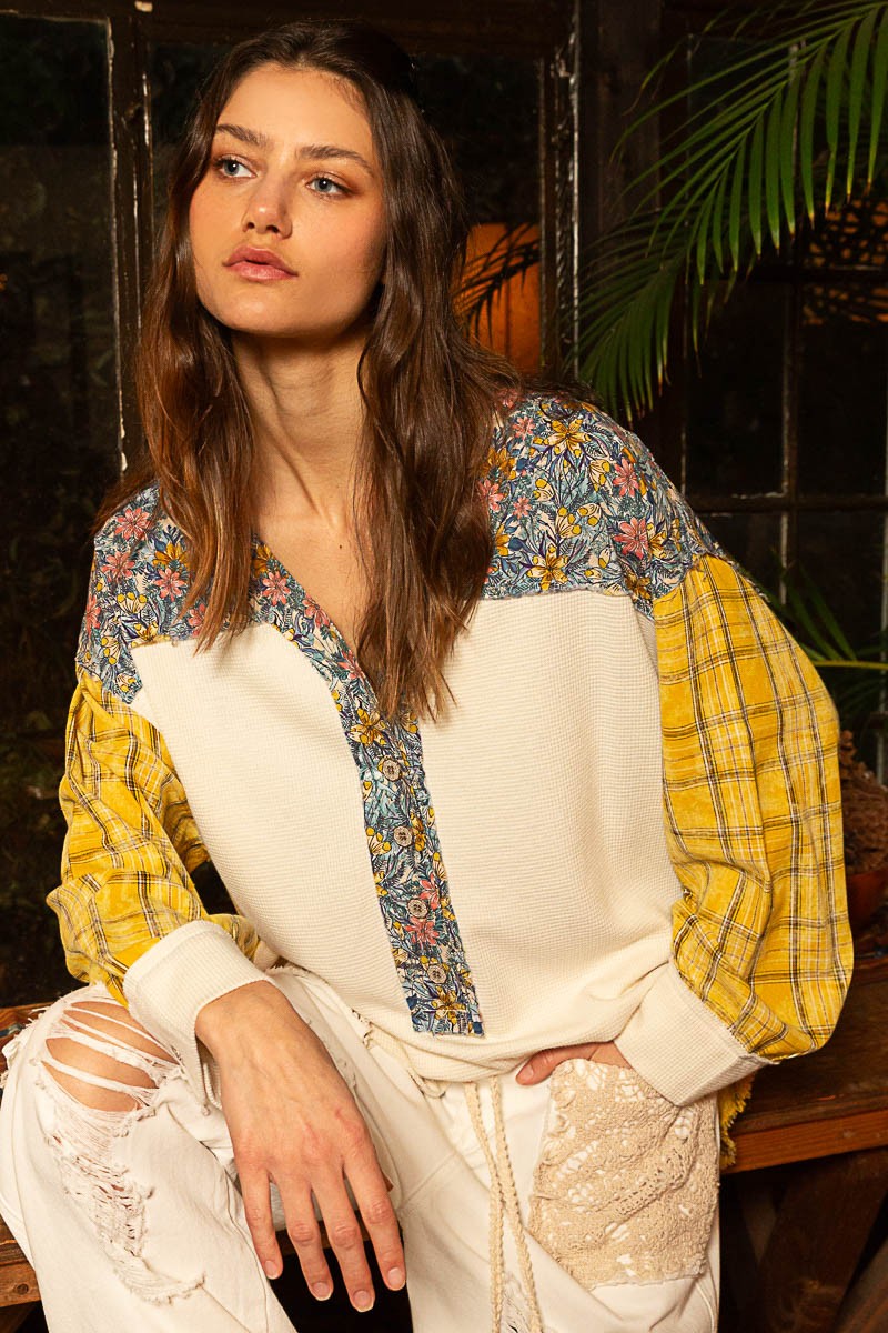 POL V Neck Long Plaid Sleeve Floral Contrast Top
