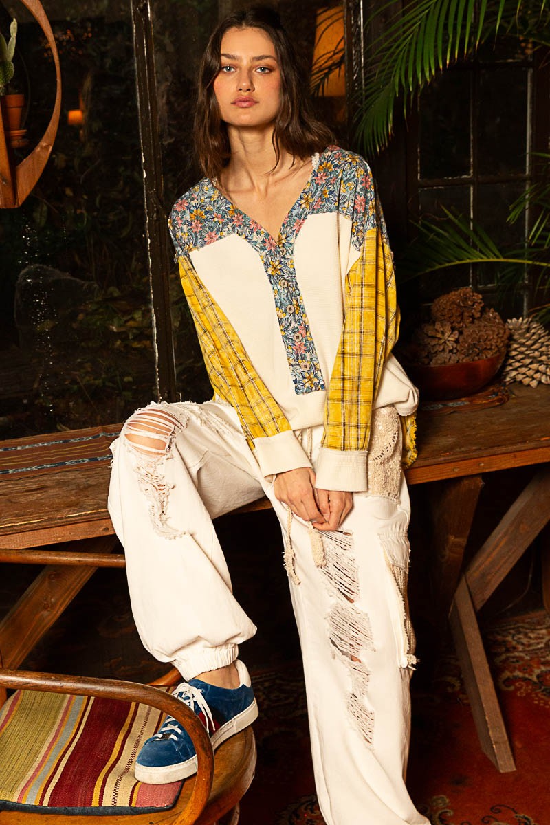 POL V Neck Long Plaid Sleeve Floral Contrast Top