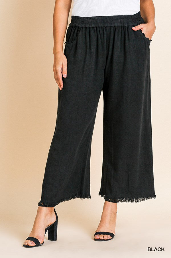 Umgee Plus Linen Blend Elastic Waistband Frayed Hem Wide Leg Pants