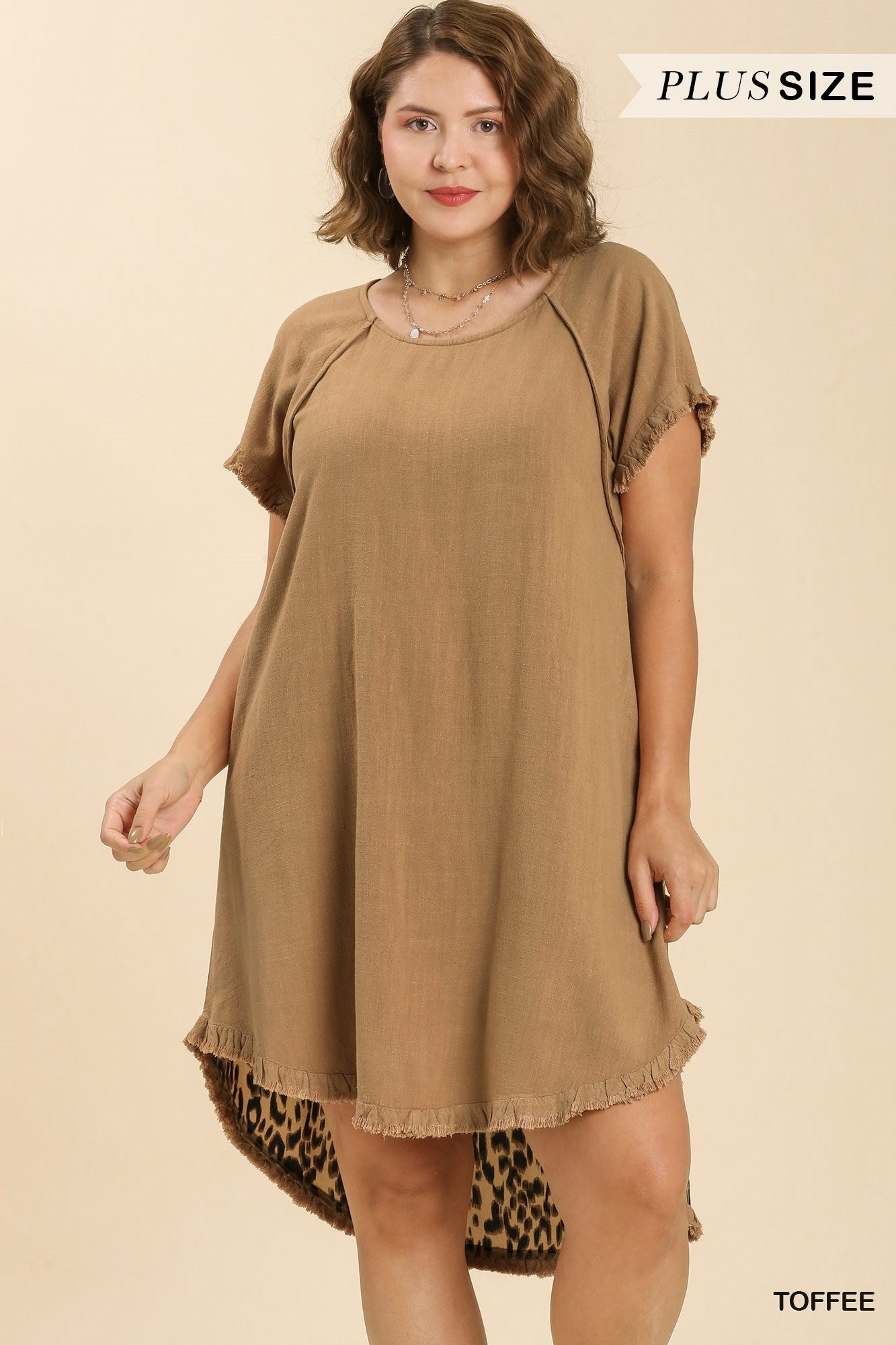 Umgee Plus Linen Blend Short Sleeve Round Neck Animal Print Back Dress