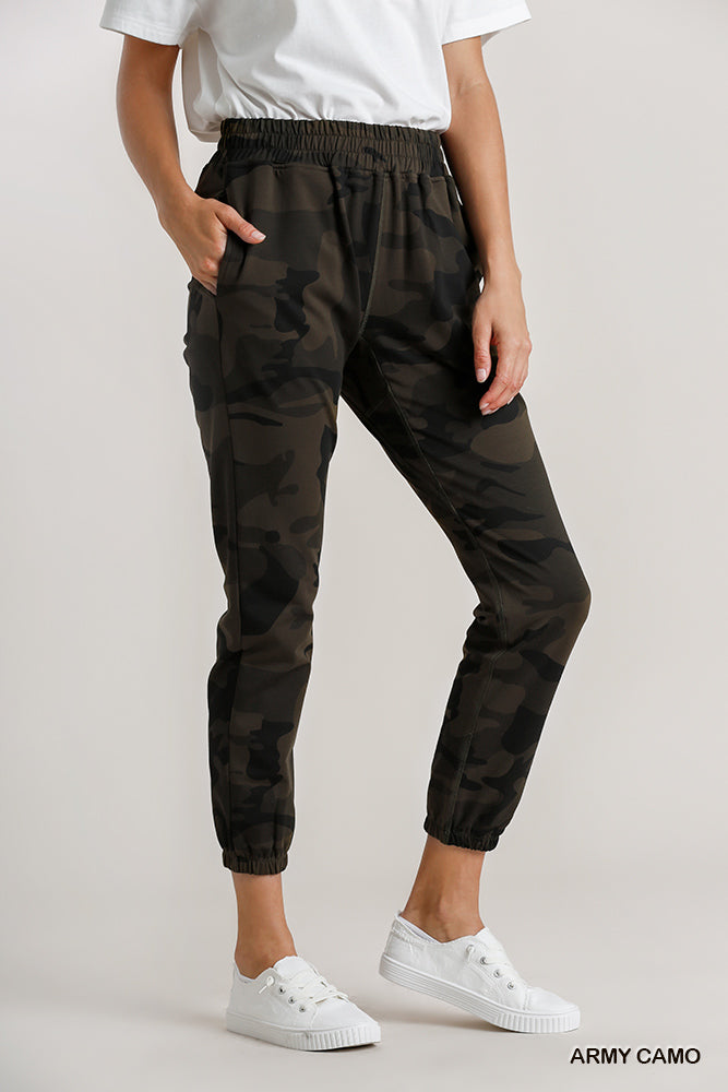 Umgee Camo Print Elastic Waist Pockets Joggers