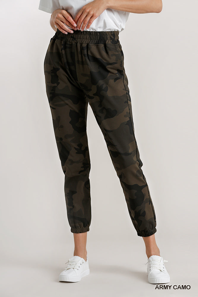 Umgee Camo Print Elastic Waist Pockets Joggers
