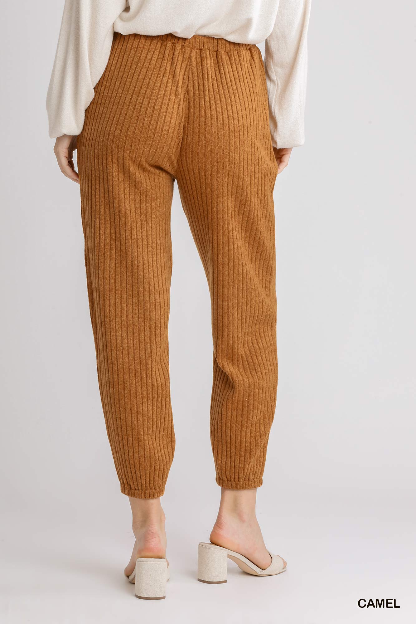 Umgee Ribbed Knit Elastic Waistband Pockets Jogger