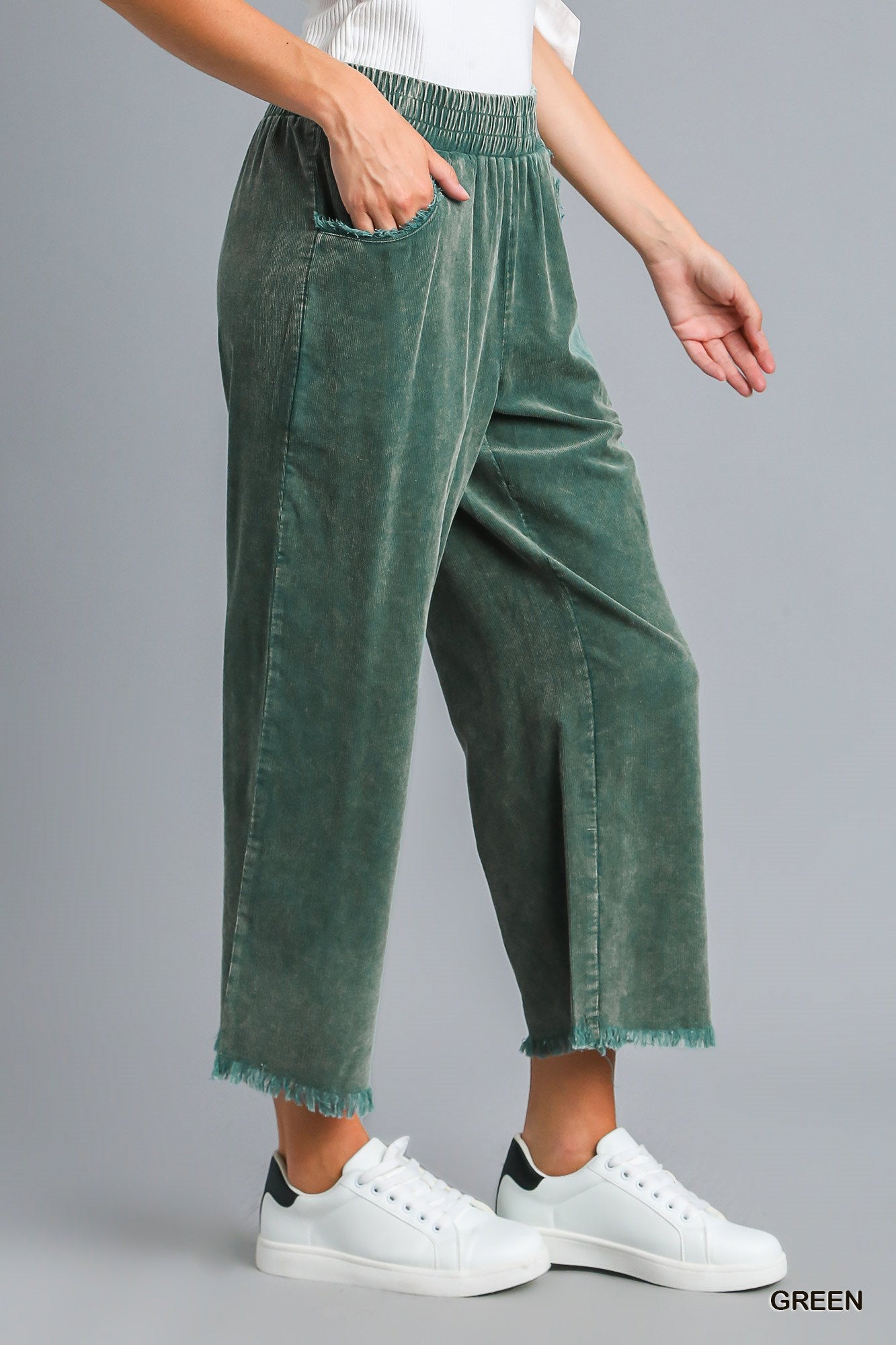 Umgee Elastic Waist Stone Wash Wide Leg Frayed Hem Pockets Pant