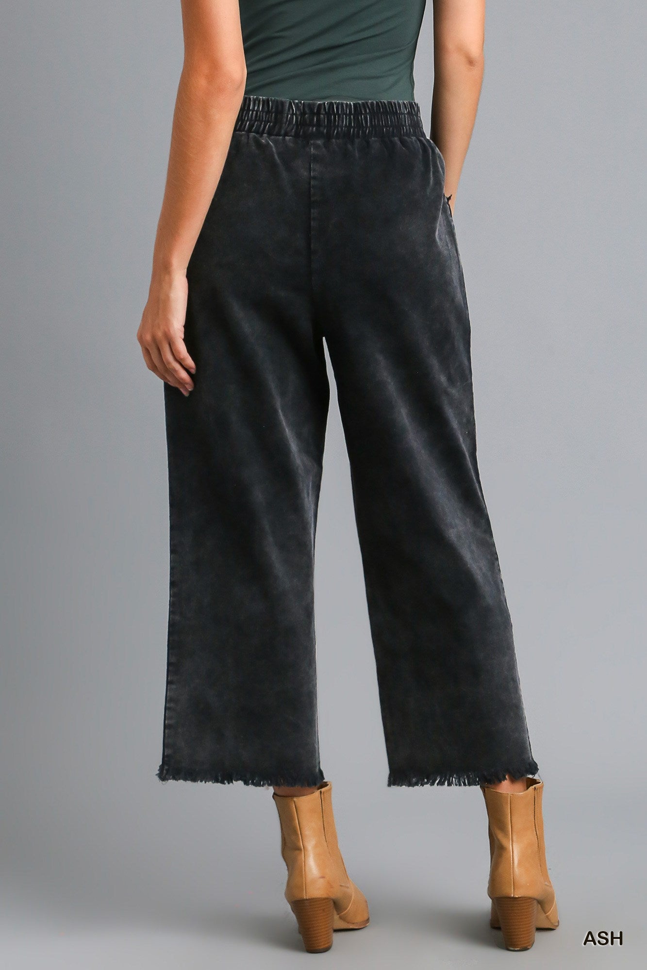 Umgee Elastic Waist Stone Wash Wide Leg Frayed Hem Pockets Pant