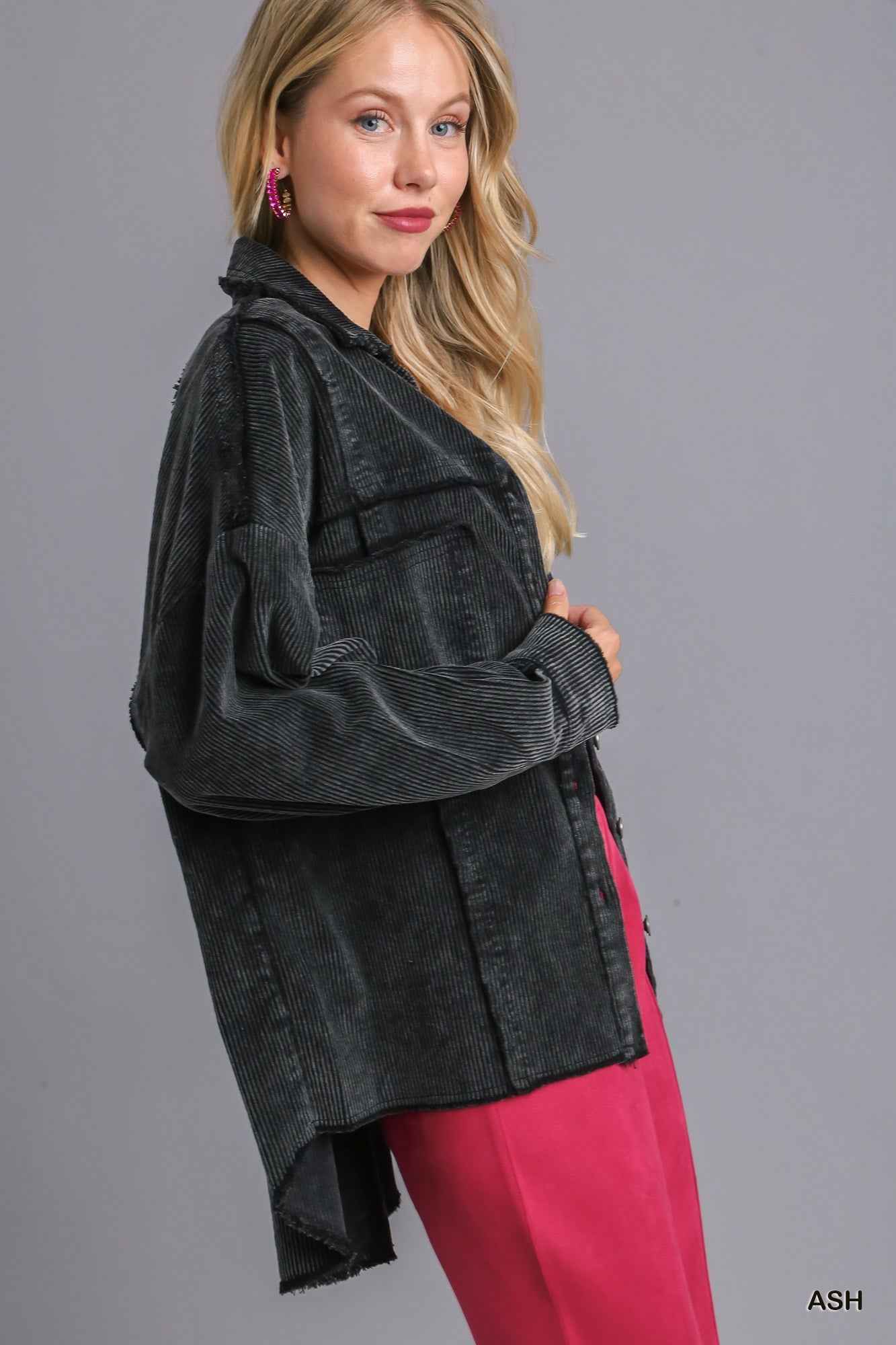 Umgee Stone Wash Chest Pocket Collar Button Down Hem Jacket