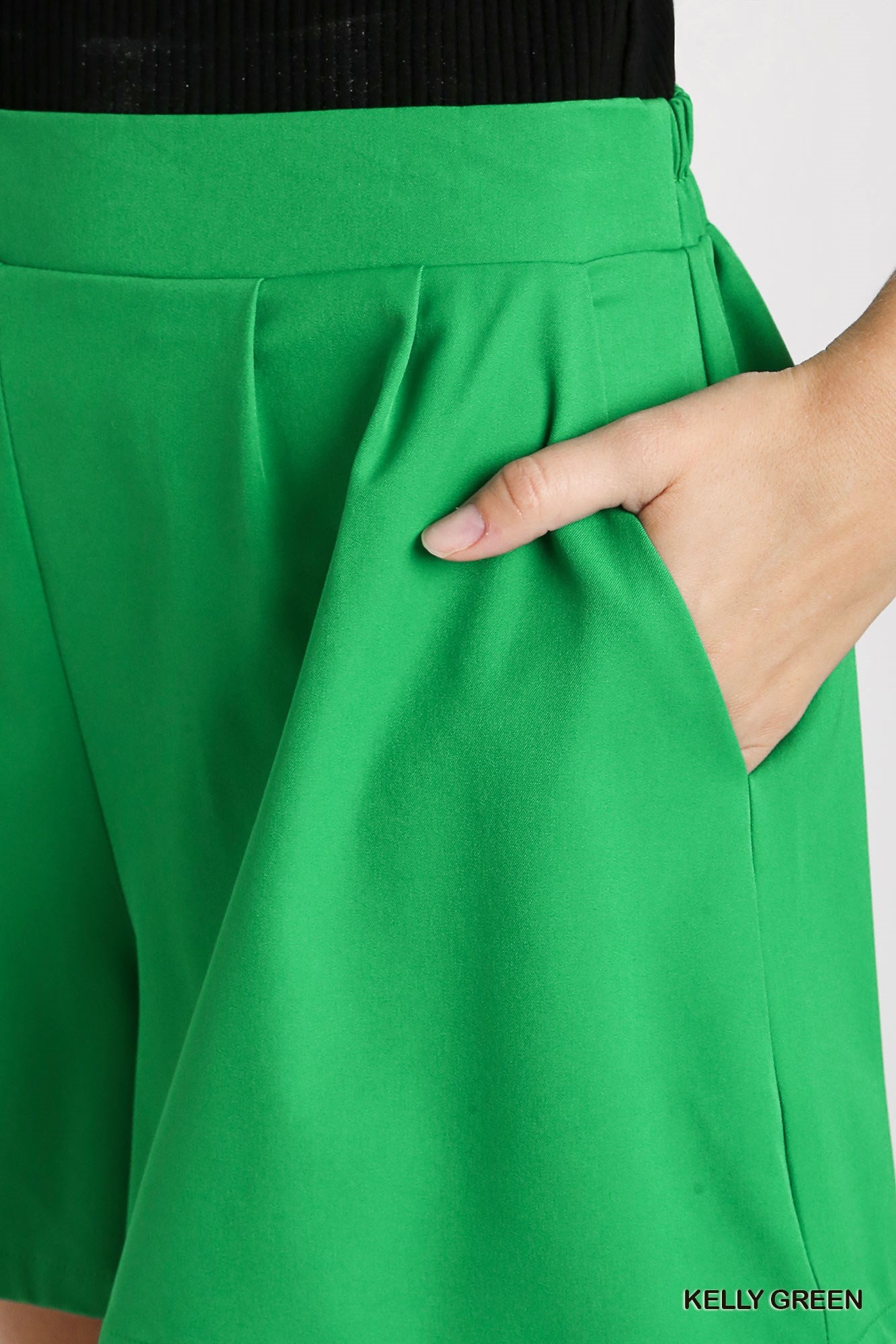 Umgee Elastic Waistband Pleated Side Pockets Shorts