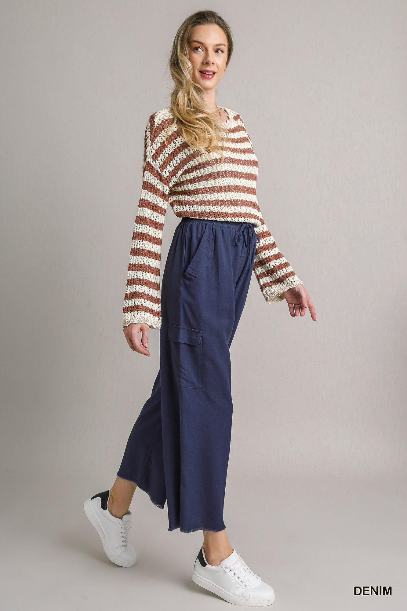 Umgee Linen Blend Cargo Frayed Hem Side Pockets Pants