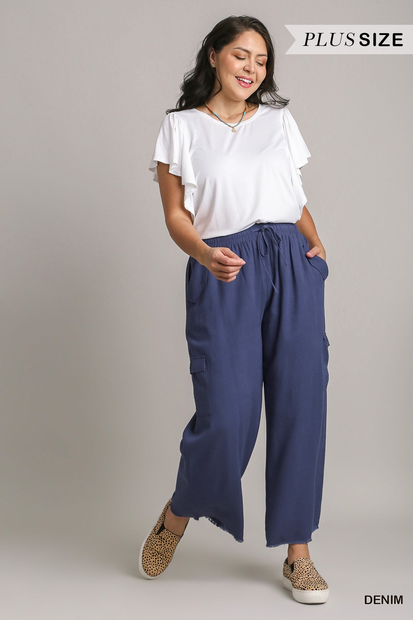 Umgee Plus Linen Blend Side Pockets Cargo Frayed Hem Pants