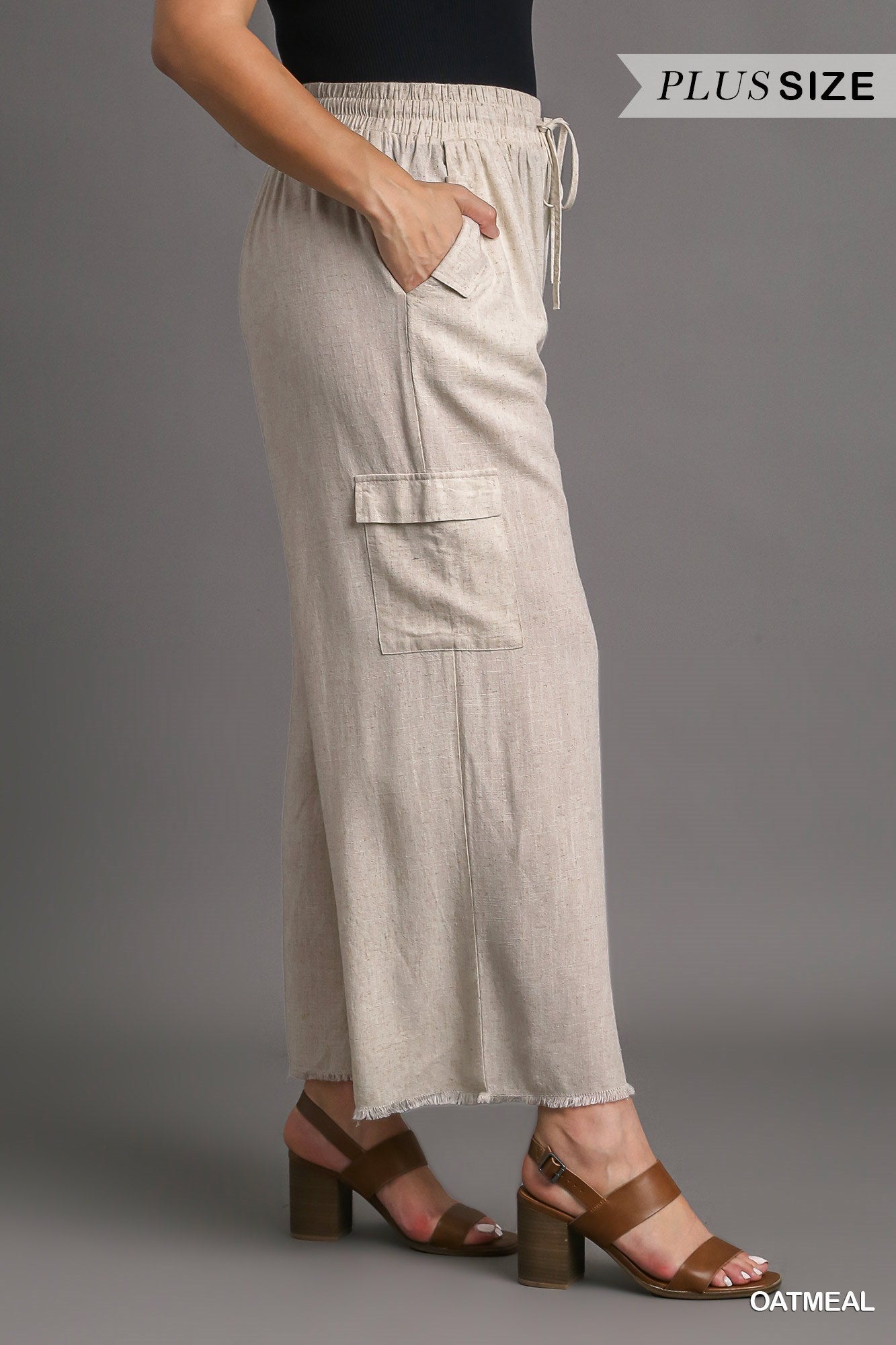 Umgee Plus Linen Blend Side Pockets Cargo Frayed Hem Pants