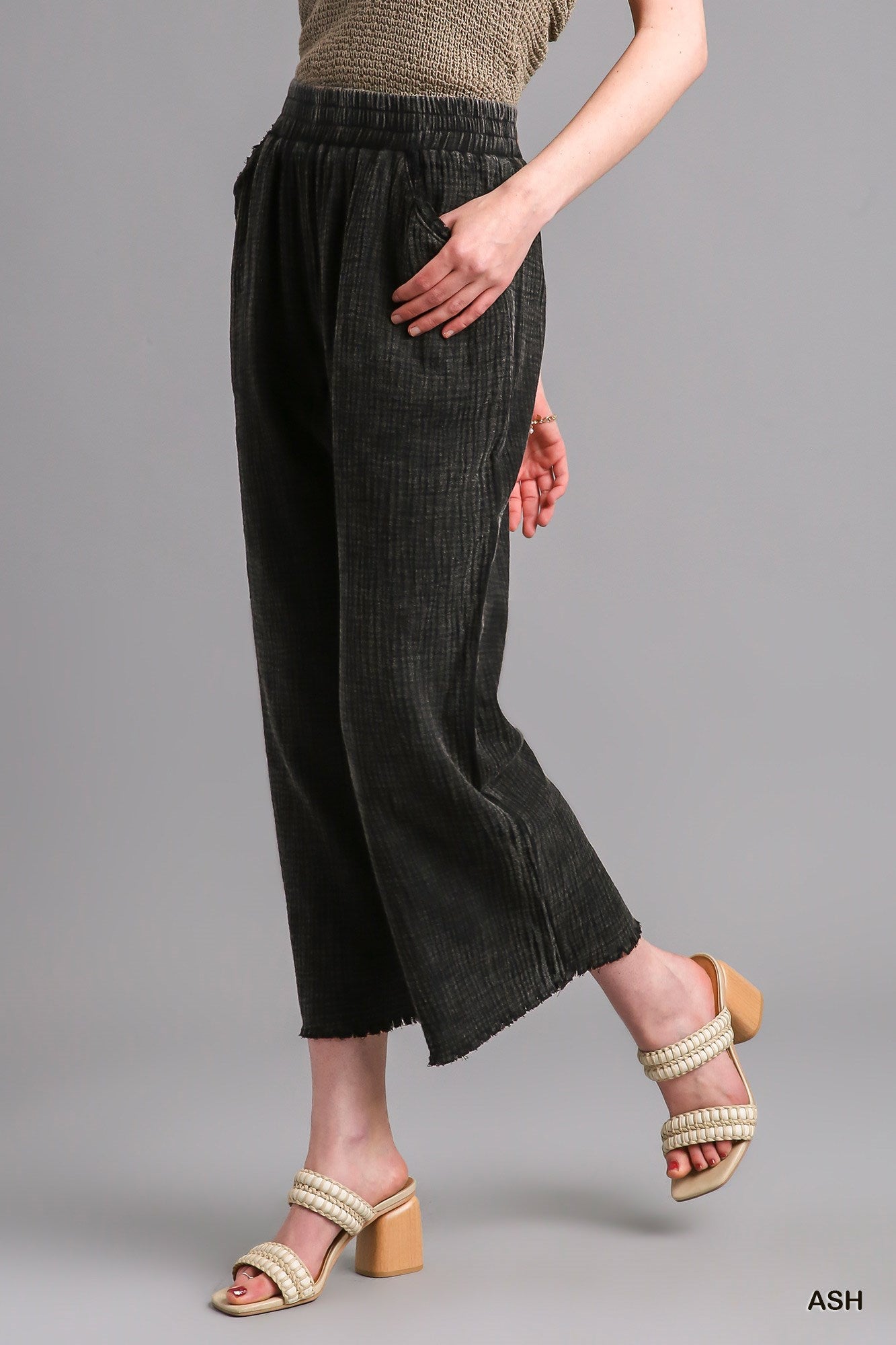Umgee Mineral Wash Elastic Waistband Frayed Hem Side Pockets Pants