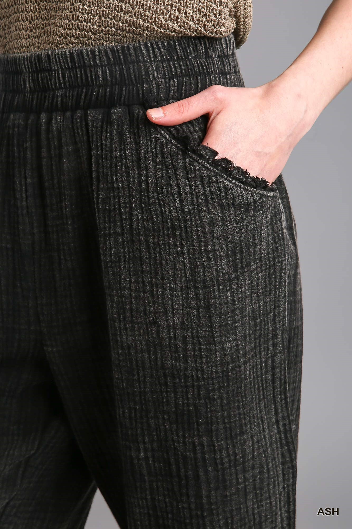 Umgee Mineral Wash Elastic Waistband Frayed Hem Side Pockets Pants
