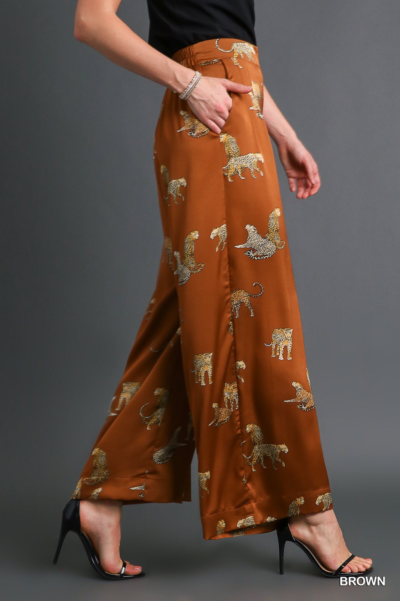 Umgee Satin Animal Print Pin-Tuck Wide Leg Side Pockets Pants