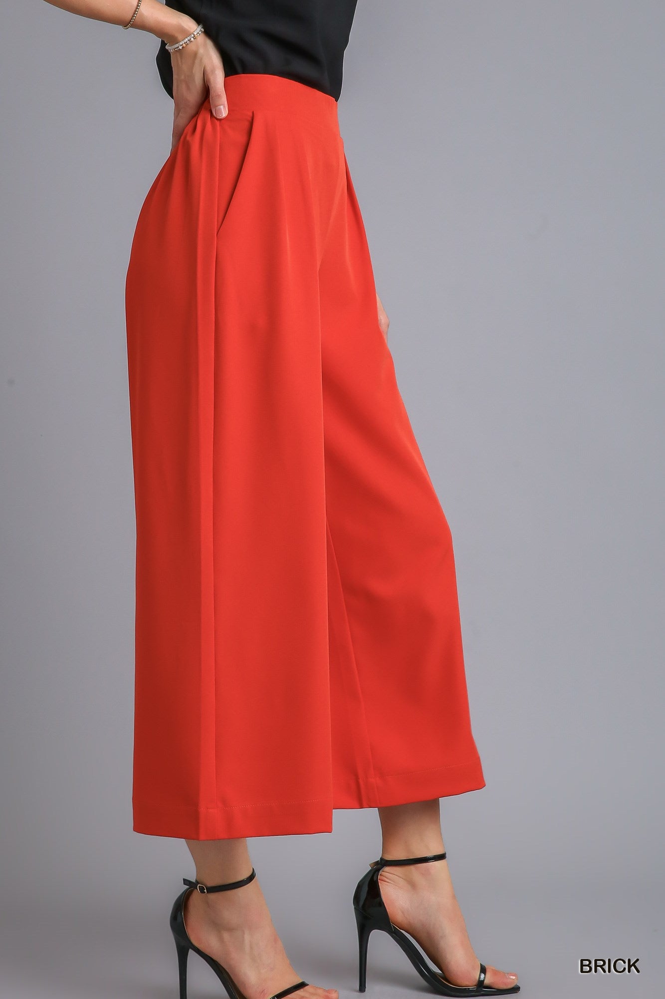 roulhacfashionboutique