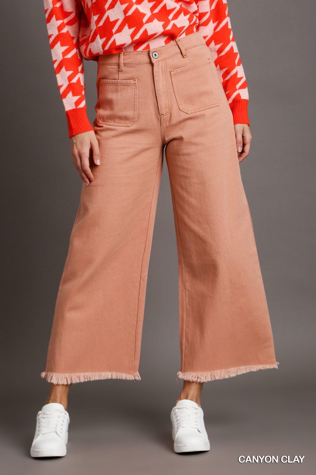 Umgee Regular Wash Front Back Pockets Frayed Hem Pants