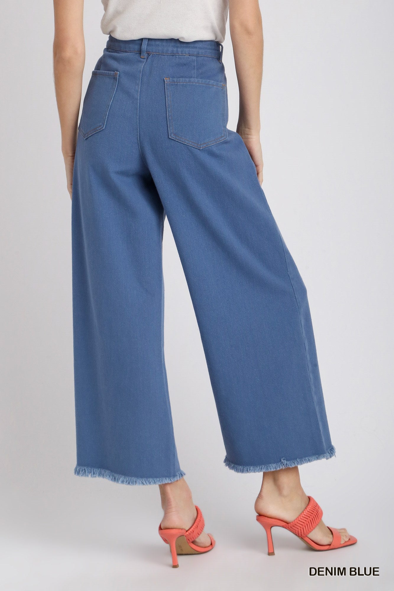 Umgee Regular Wash Front Back Pockets Frayed Hem Pants