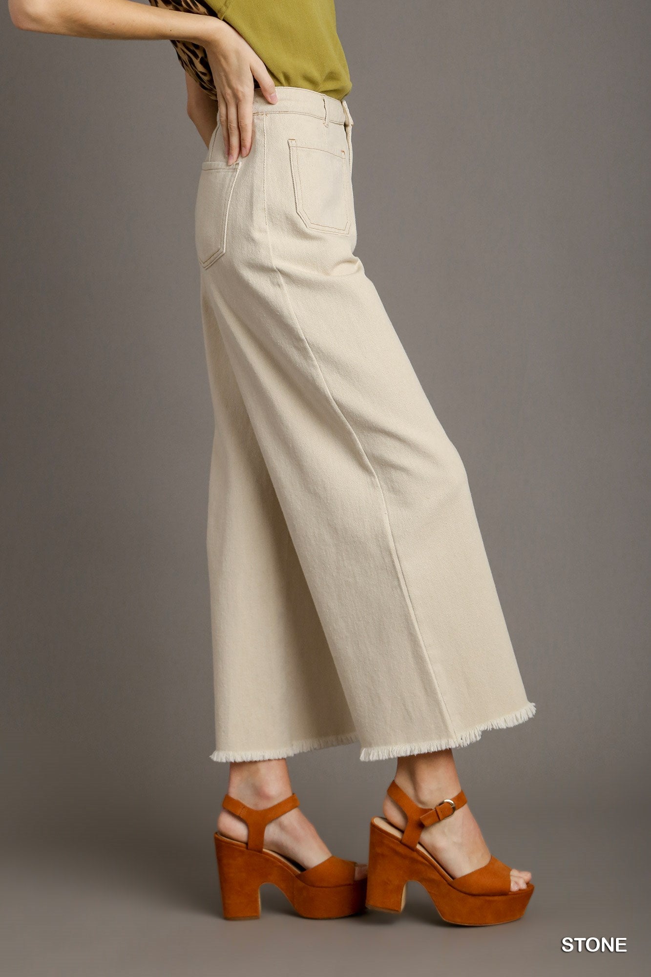 Umgee Regular Wash Front Back Pockets Frayed Hem Pants