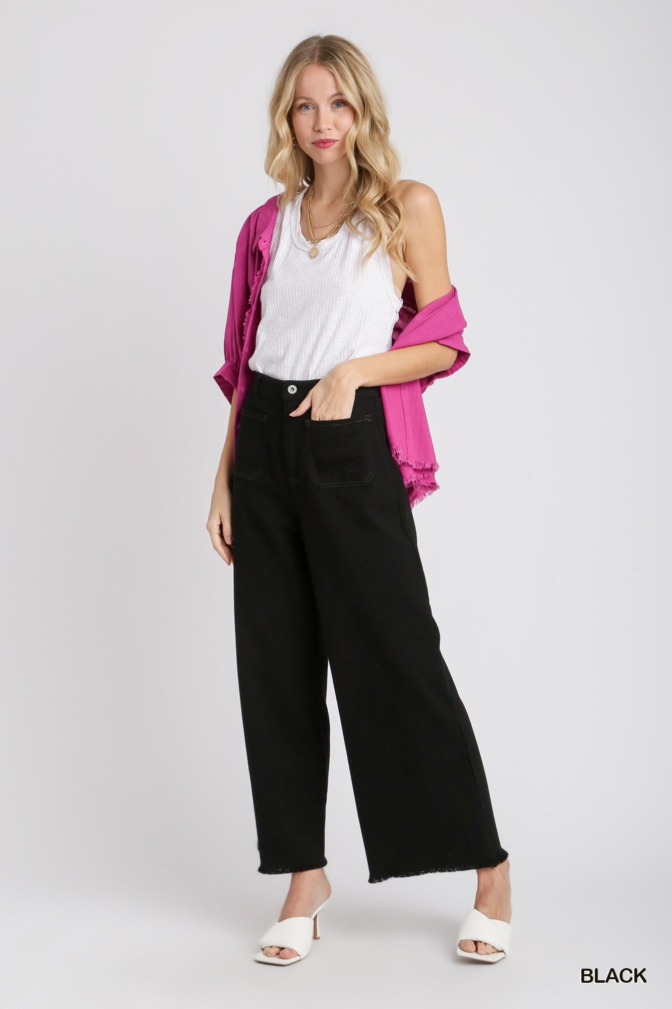 Umgee Regular Wash Front Back Pockets Frayed Hem Pants