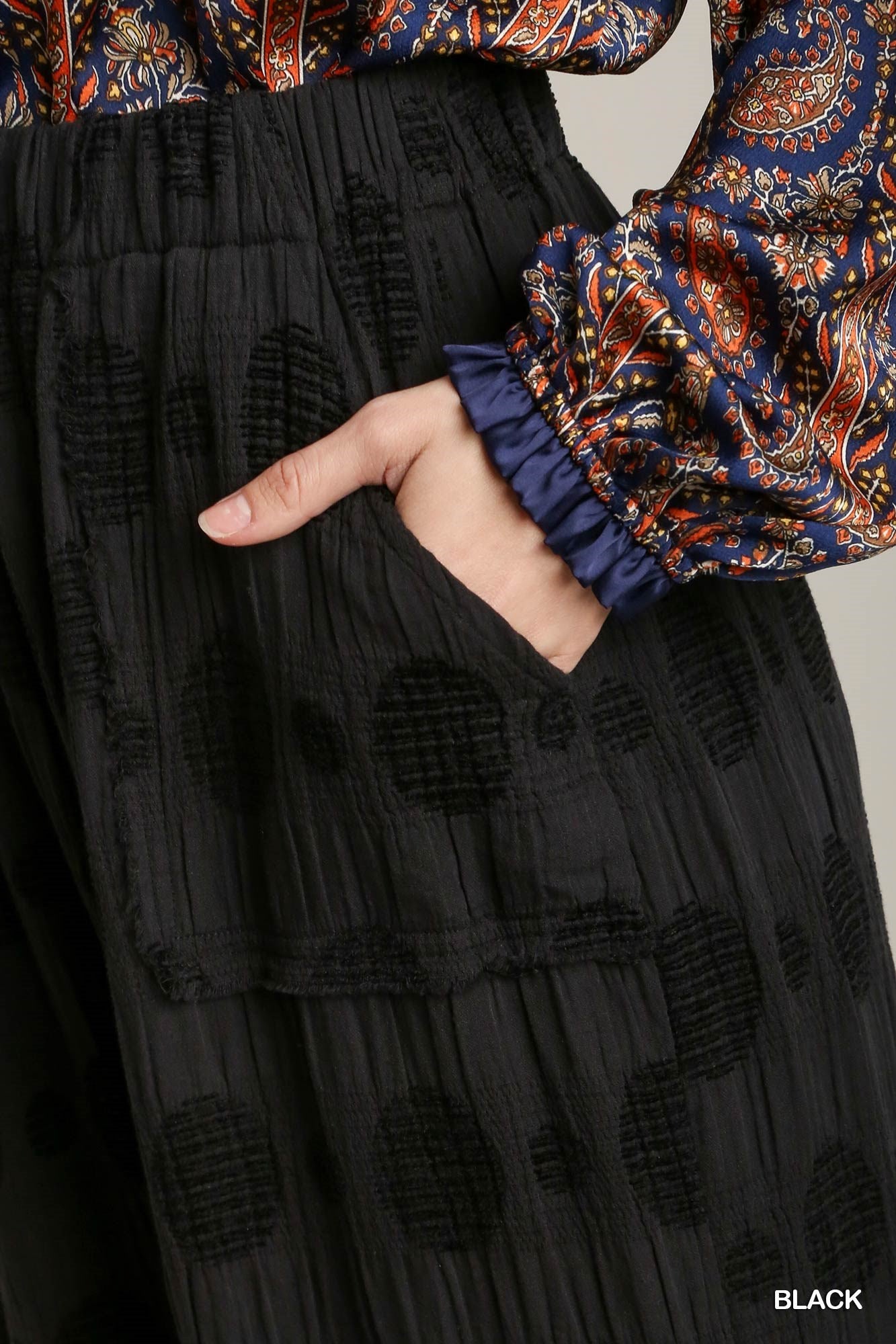 Umgee Solid Dotted Ruffle Trim Side Pockets Pants