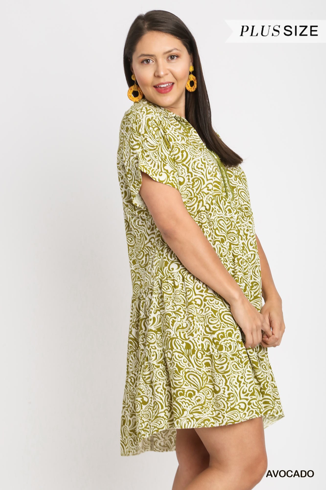 Umgee Plus Floral Paisley Mixed Print Collared V-Neck Tiered Fray Dress